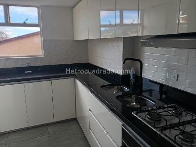 Apartamento de 4 alcobas en venta en Suba La Campiña Prueba, Bogotá, 94 m² · foto 14 de 16