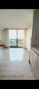 Apartamento de 2 alcobas en venta en La Esperanza Modelia, Bogotá, 62 m² · foto 7 de 18