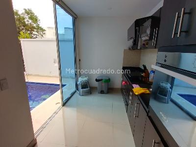 Casa de 4 alcobas en venta en Via El Peñon, Girardot, 140 m² · foto 19 de 20