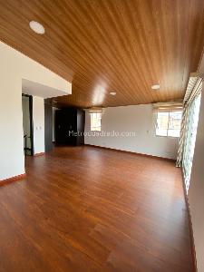 Apartamento de 3 alcobas en venta en Belmira Cedritos, Bogotá, 108 m² · foto 3 de 18