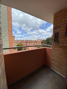 Apartamento de 3 alcobas en venta en Belmira Cedritos, Bogotá, 108 m² · foto 4 de 18