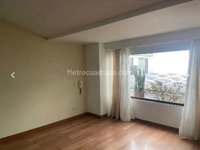 Apartamento de 3 alcobas en venta en Santa Ana Occidental, Bogotá, 92 m² · foto 4 de 19