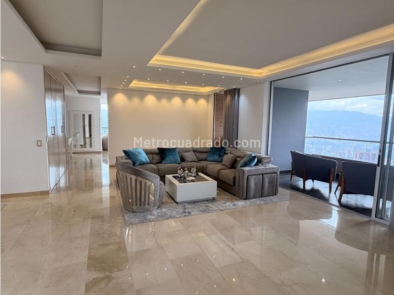 Apartment in Medellín, El Poblado - View 3
