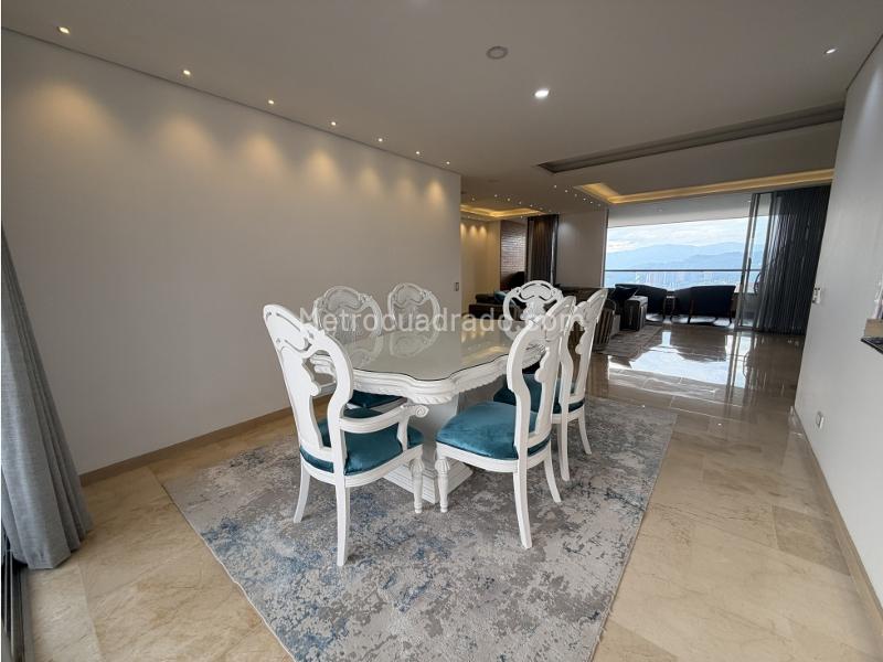 Apartment in Medellín, El Poblado - More
