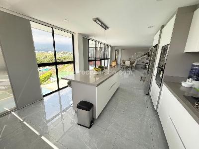 Casa de 4 alcobas en venta en Ruitoque Alto, Floridablanca, 297 m² · foto 14 de 20