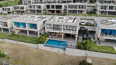 Casa de 4 alcobas en venta en Ruitoque Alto, Floridablanca, 300 m² · foto 2 de 20