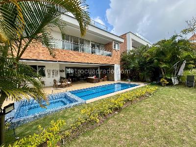 Casa de 5 alcobas en venta en Ruitoque Condominio, Floridablanca, 500 m² · foto 4 de 20