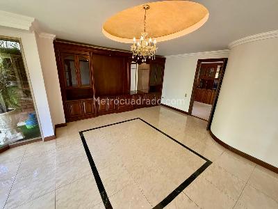 Casa de 5 alcobas en venta en Ruitoque Condominio, Floridablanca, 500 m² · foto 8 de 20