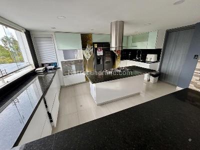 Casa de 5 alcobas en venta en Ruitoque, Floridablanca, 410 m² · foto 4 de 20