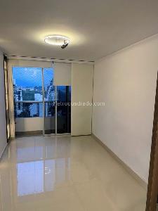Apartamento de 2 alcobas en venta en Metropolitan Cabecera Del Llano, Bucaramanga, 88 m² · foto 9 de 10