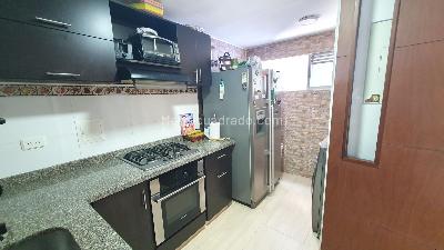 Apartamento de 3 alcobas en venta en Br Versalles Campestre, Floridablanca, 94 m² · foto 8 de 16