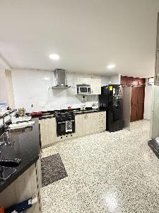 Apartamento de 4 alcobas en venta en Cabecera Del Llano, Bucaramanga, 125 m² · foto 9 de 19