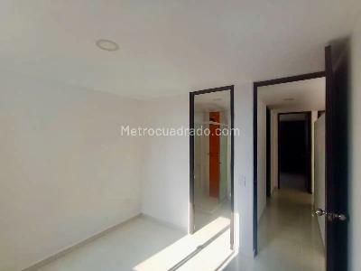 Apartamento de 3 alcobas en venta en Alarcon, Bucaramanga, 68 m² · foto 4 de 13