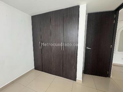 Apartamento de 3 alcobas en venta en Br Prados De Laurentina, Floridablanca, 87 m² · foto 14 de 20