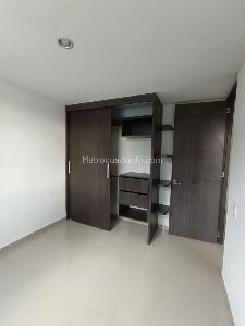 Apartamento de 3 alcobas en venta en Br Prados De Laurentina, Floridablanca, 87 m² · foto 10 de 20