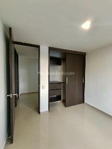 Apartamento de 3 alcobas en venta en Br Prados De Laurentina, Floridablanca, 87 m² · foto 12 de 20