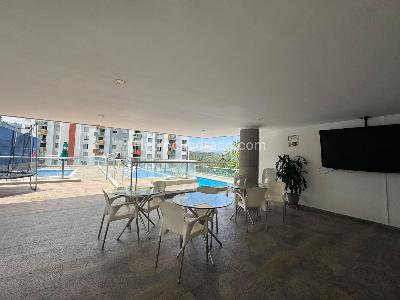 Apartamento de 3 alcobas en venta en Br Prados De Laurentina, Floridablanca, 87 m² · foto 16 de 20