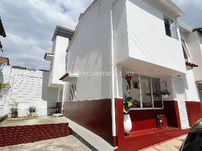 Casa de 3 alcobas en venta en Alfonso Lopez, Bucaramanga, 125 m² · foto 2 de 11