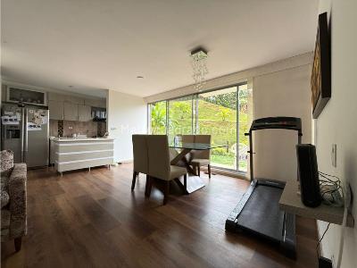 Apartamento de 3 alcobas en venta en El Rincón, Medellín, 88 m² · foto 1 de 18