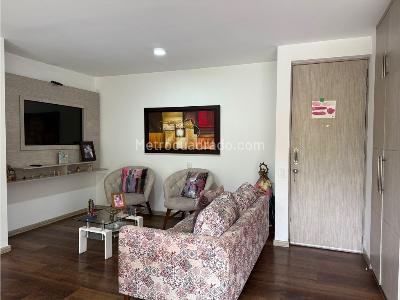 Apartamento de 3 alcobas en venta en El Rincón, Medellín, 88 m² · foto 8 de 18