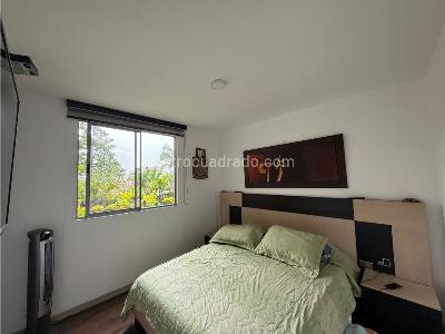 Apartamento de 3 alcobas en venta en El Rincón, Medellín, 88 m² · foto 11 de 18