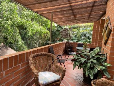 Apartamento de 5 alcobas en venta en San Lucas, Medellín, 330 m² · foto 13 de 20