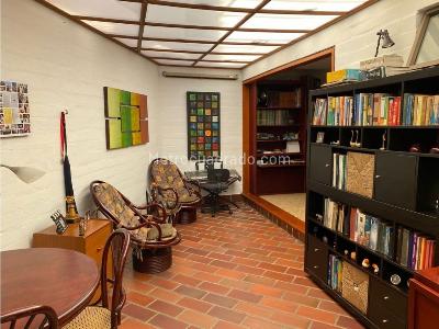 Apartamento de 5 alcobas en venta en San Lucas, Medellín, 330 m² · foto 18 de 20