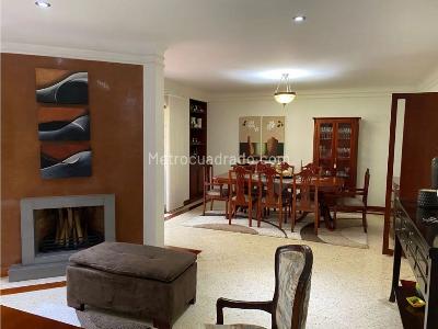 Apartamento de 5 alcobas en venta en San Lucas, Medellín, 330 m² · foto 3 de 20