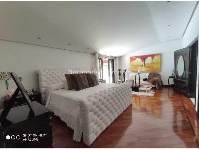 Casa de 3 alcobas en venta en Los Naranjos, Medellín · foto 14 de 20