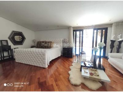 Casa de 3 alcobas en venta en Los Naranjos, Medellín · foto 17 de 20