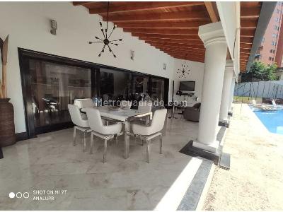 Casa de 3 alcobas en venta en Los Naranjos, Medellín · foto 19 de 20