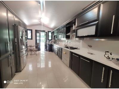 Casa de 3 alcobas en venta en Los Naranjos, Medellín · foto 6 de 20