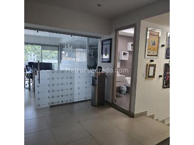 Casa de 5 alcobas en venta en Conquistadores, Medellín, 175 m² · foto 5 de 13