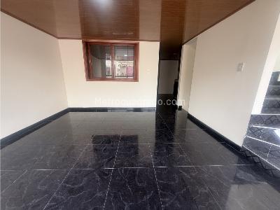Casa de 5 alcobas en venta en Engativa, Bogotá, 199 m² · foto 3 de 20