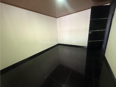 Casa de 5 alcobas en venta en Engativa, Bogotá, 199 m² · foto 5 de 20