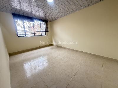 Casa de 5 alcobas en venta en Engativa, Bogotá, 199 m² · foto 6 de 20