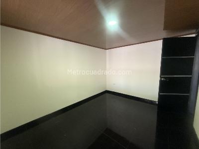 Casa de 5 alcobas en venta en Engativa, Bogotá, 199 m² · foto 8 de 20