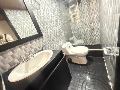 Casa de 5 alcobas en venta en Engativa, Bogotá, 199 m² · foto 13 de 20