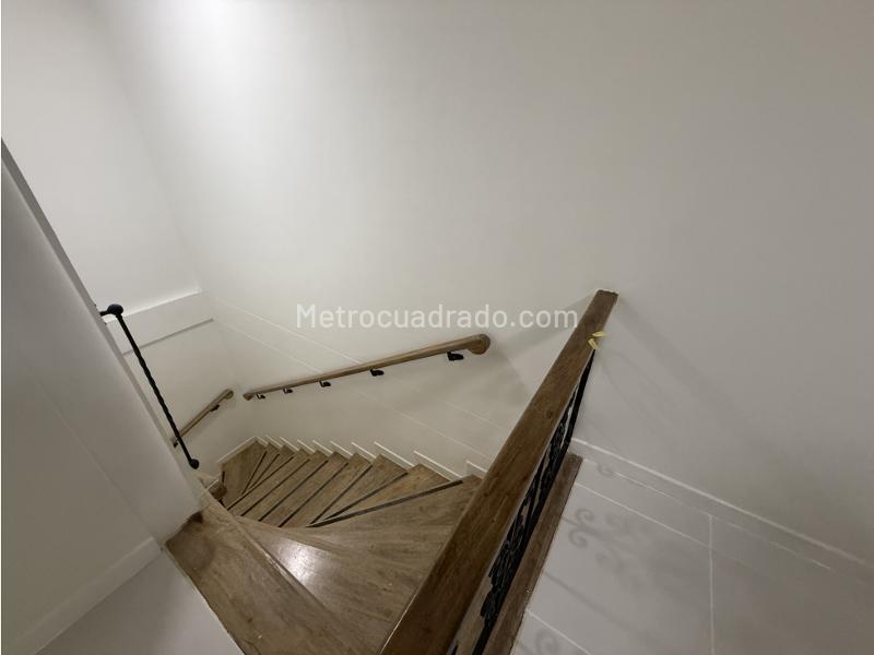 Casa Encantadora de 3 Alcobas con Piscina en El Poblado - 9