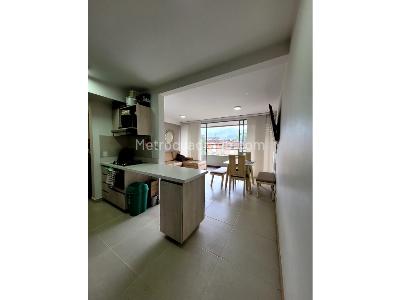 Apartamento de 3 alcobas en venta en Itagui Suramerica, Medellín, 72 m² · foto 2 de 20