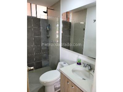 Apartamento de 3 alcobas en venta en Itagui Suramerica, Medellín, 72 m² · foto 5 de 20