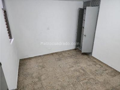 Casa de 5 alcobas en venta en Estadio, Medellín, 147 m² · foto 17 de 20