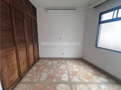 Apartamento de 4 alcobas en venta en Florida Nueva, Medellín, 123 m² · foto 6 de 15