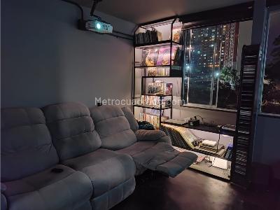 Apartamento de 2 alcobas en venta en Loma De Los Bernal, Medellín, 52 m² · foto 18 de 20