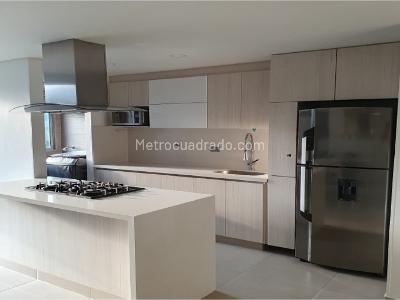 Apartamento de 3 alcobas en venta en Camino Verde, Envigado, 84 m² · foto 4 de 20