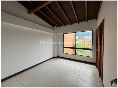 Casa de 4 alcobas en venta en Loma De Las Brujas, Envigado, 260 m² · foto 13 de 20