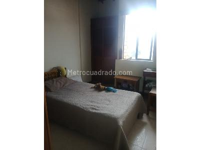 Apartamento de 3 alcobas en venta en La Floresta, Medellín, 98 m² · foto 4 de 11
