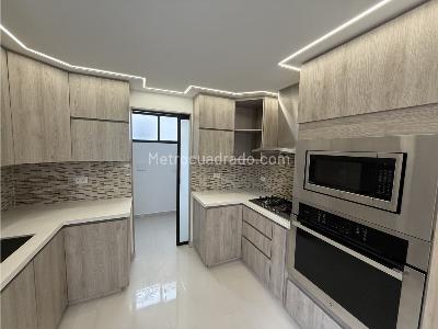 Apartamento de 3 alcobas en venta en Mesa, Envigado, 83 m² · foto 2 de 20