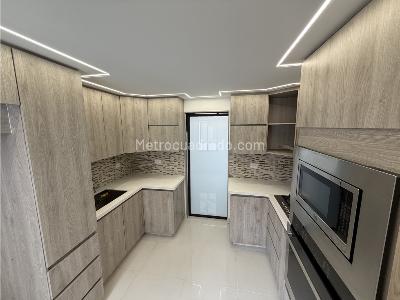 Apartamento de 3 alcobas en venta en Mesa, Envigado, 83 m² · foto 5 de 20
