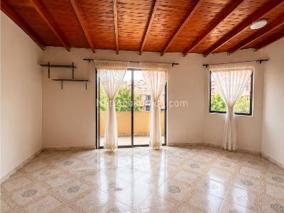 Apartamento de 3 alcobas en venta en Berlin, Medellín, 137 m² · foto 3 de 10